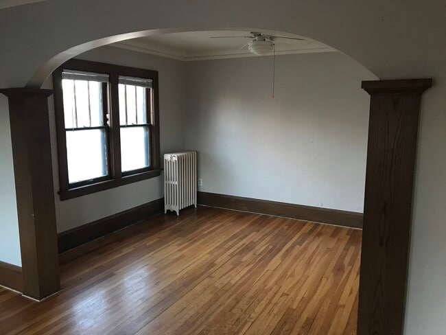 Foto del edificio - 2104 Hartford Ave