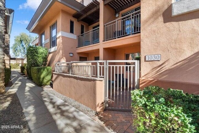 Building Photo - 6940 E Cochise Rd