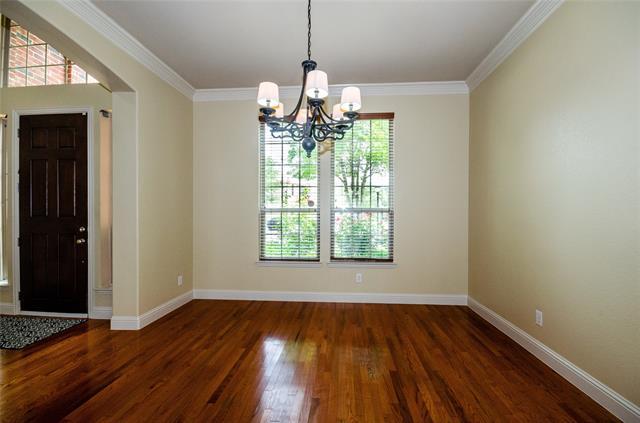 Building Photo - 821 Meadowlark Dr