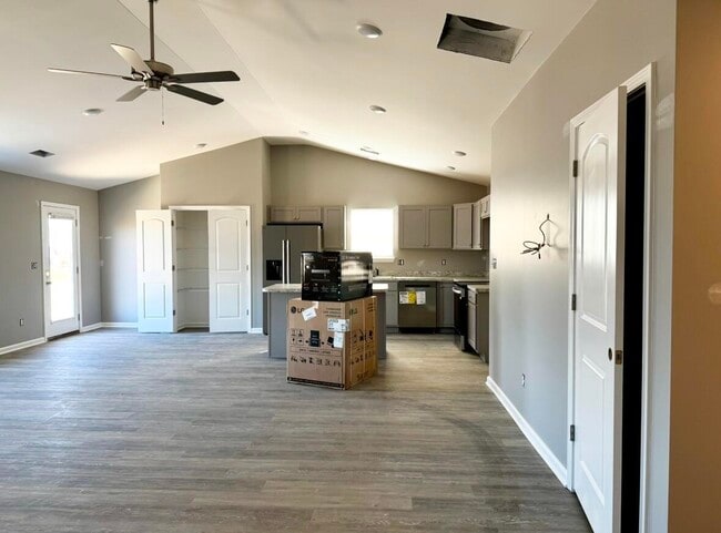 Foto del edificio - 207 Jared Parker Wy