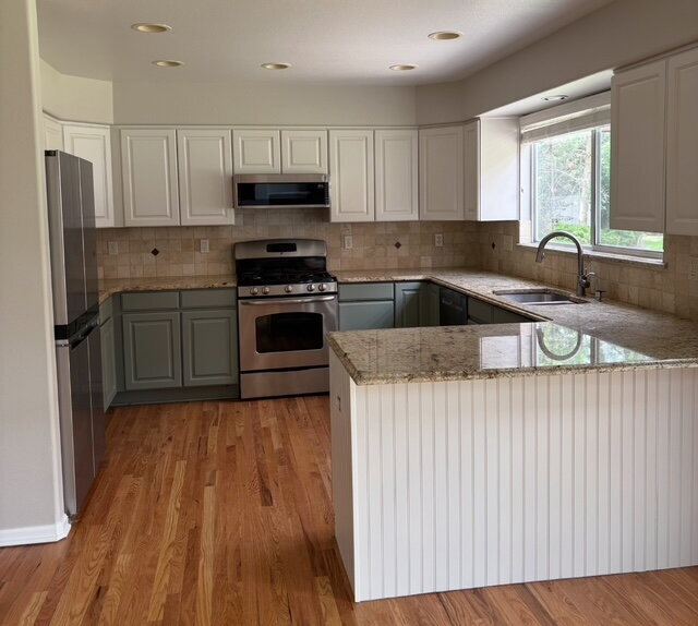 Building Photo - Spacious 6-Bed Oasis with Finished Basemen...