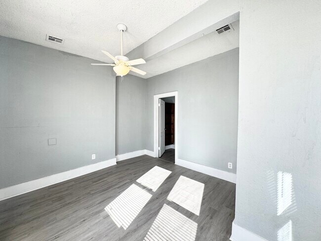 Foto del edificio - 1119 NW 9th St