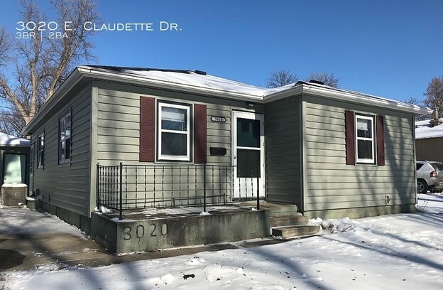 Building Photo - 3020 E Claudette Dr