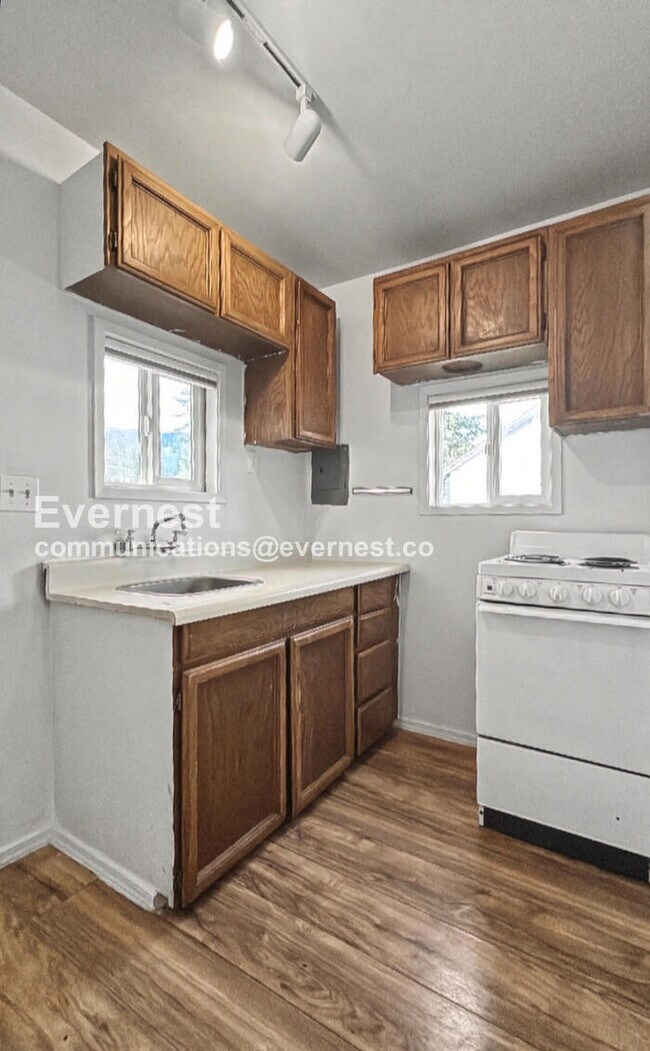 Foto del edificio - 43410 SE N Bend Way