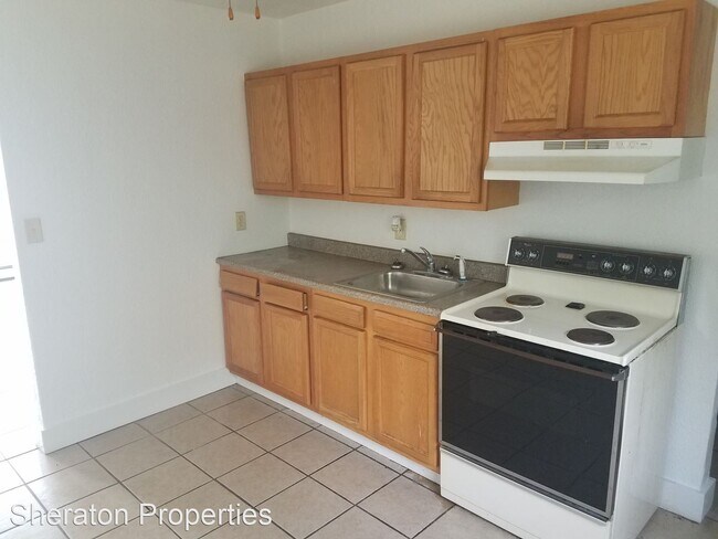 Building Photo - 3 br, 1 bath House - 71 Simonds Dr.
