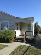 Building Photo - 219 S 15th Ave