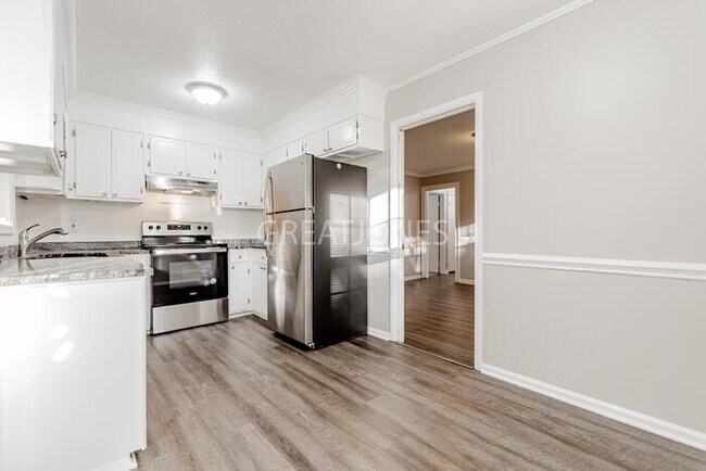 Building Photo - 4527 Robney Dr