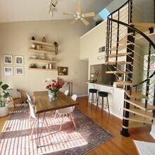 Building Photo - 230 S Cedar St