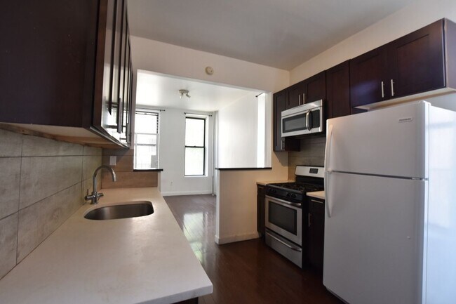 Foto del edificio - 89 E 116th St