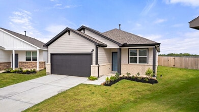 Building Photo - Sycamore Heights
