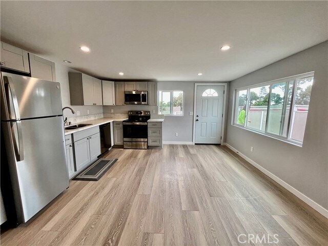 Building Photo - 1401 Crestridge Dr