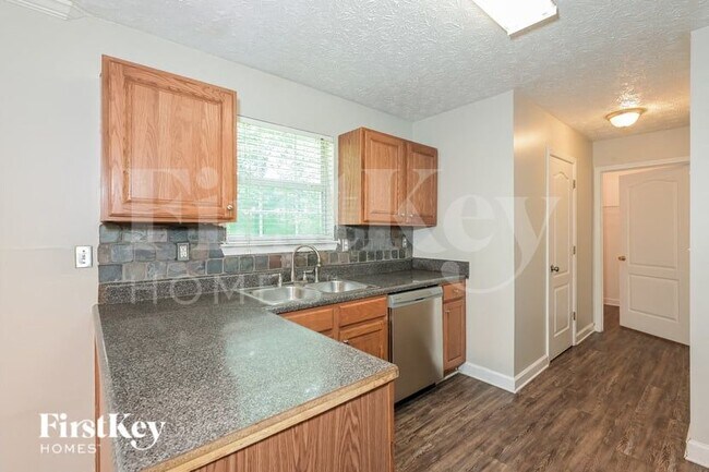 Foto del edificio - 4447 Chester Ln