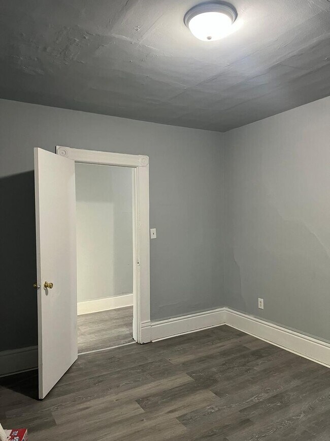 Foto del edificio - 1320 Maple St