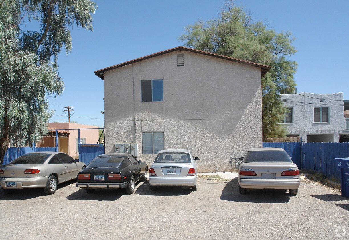 Primary Photo - 733-739 E 1st St