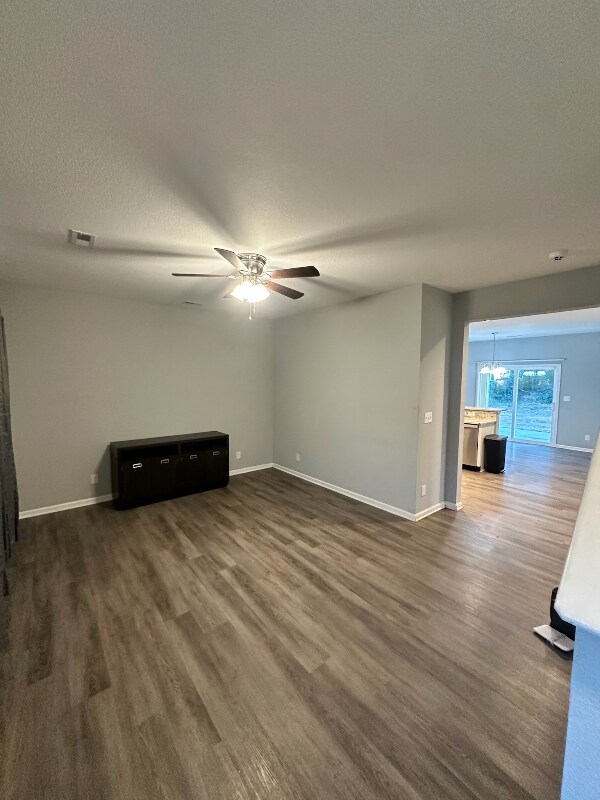 Foto del edificio - 521 Ashley Ave