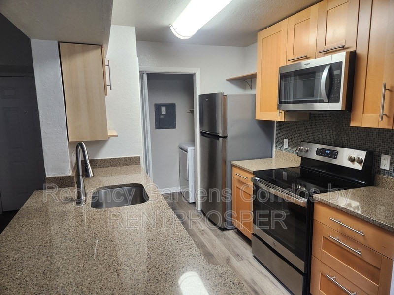 Photo - 4275 Perkinshire Lane