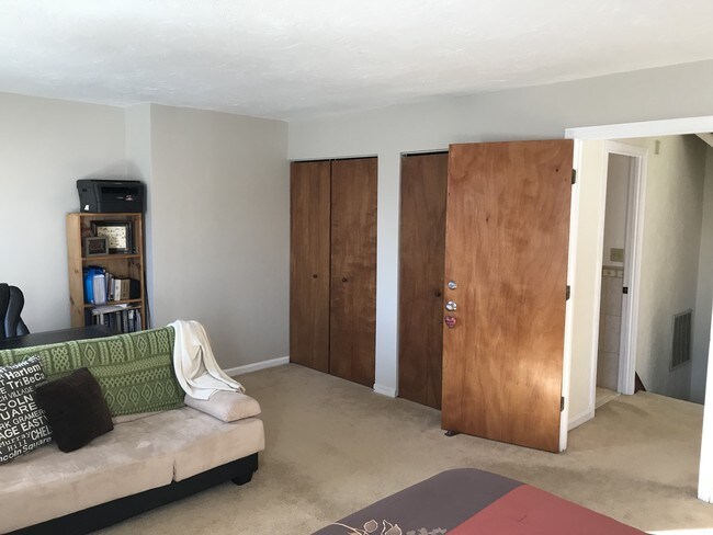 158 Quincy Shore Dr Quincy Ma 02171 Townhouse For Rent In