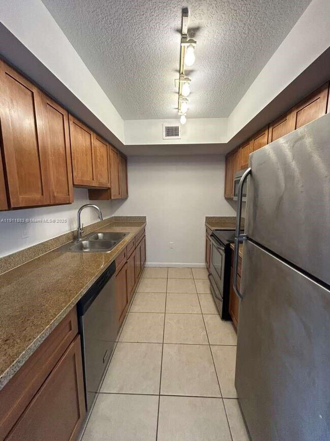 Foto del edificio - 219 NW 12th Ave