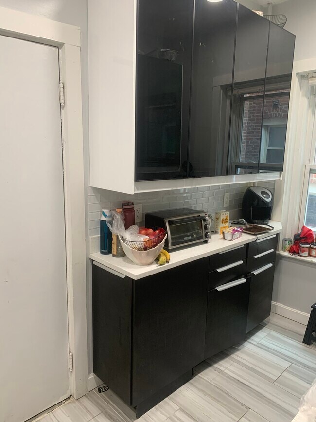 Foto del edificio - 1307 Commonwealth Ave