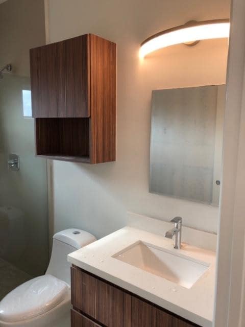 Building Photo - 606 Camelot Dr