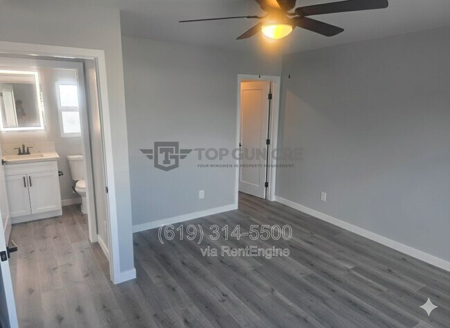 Foto del edificio - 4862 Fond Du Lac Ct