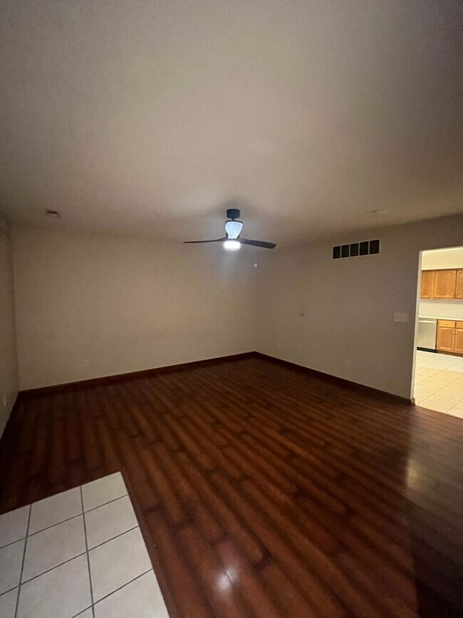 Foto del edificio - 2 Bedroom 1.5 Bath Townhouse in Chatham