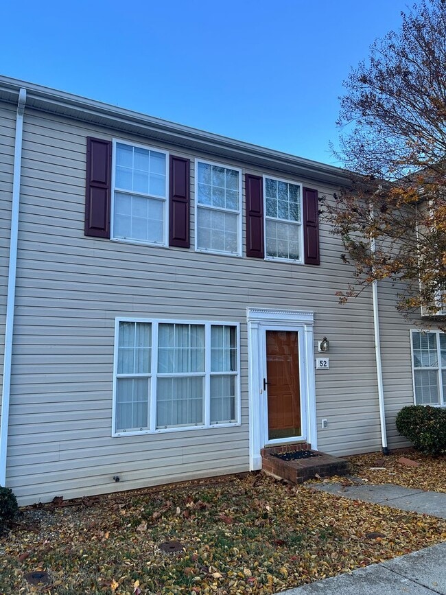 Building Photo - 52 Mulberry Cir