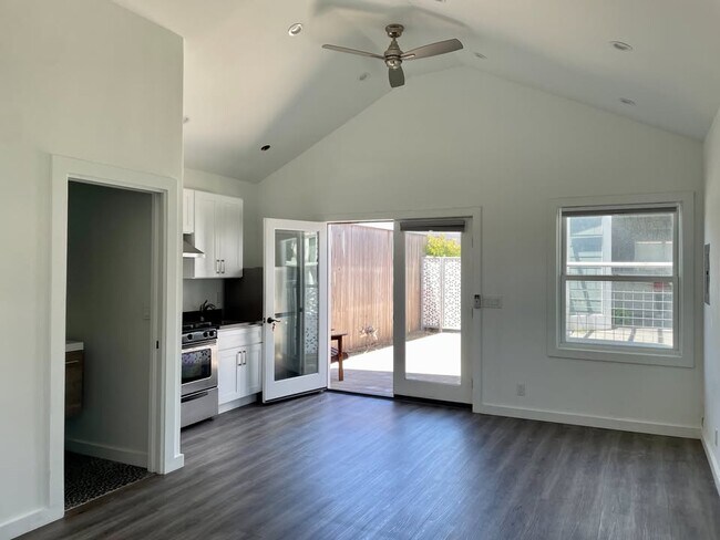 Foto del edificio - 2736 Chanslor Ave