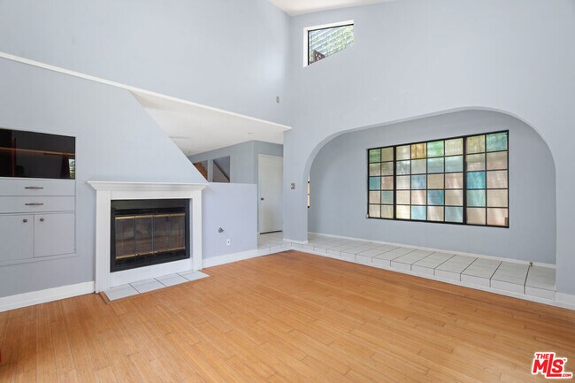 Foto del edificio - 3113 Thatcher Ave