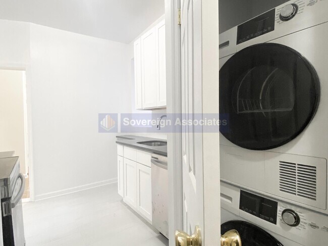 Foto del edificio - 209 W 108th St