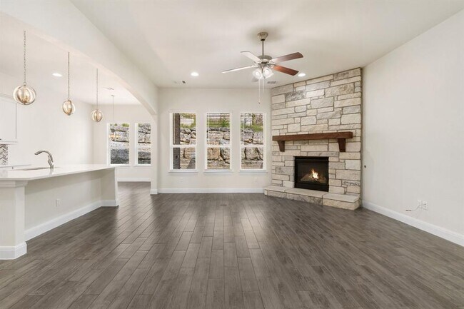 Building Photo - 2304 Arroyo Grande
