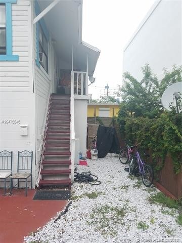 Foto del edificio - 243 NE 25th St