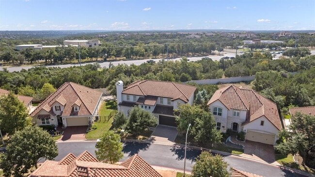 Building Photo - 8917 Villa Norte Dr