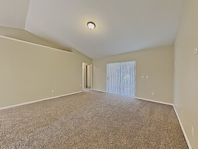 Building Photo - 1101 Roan Ct