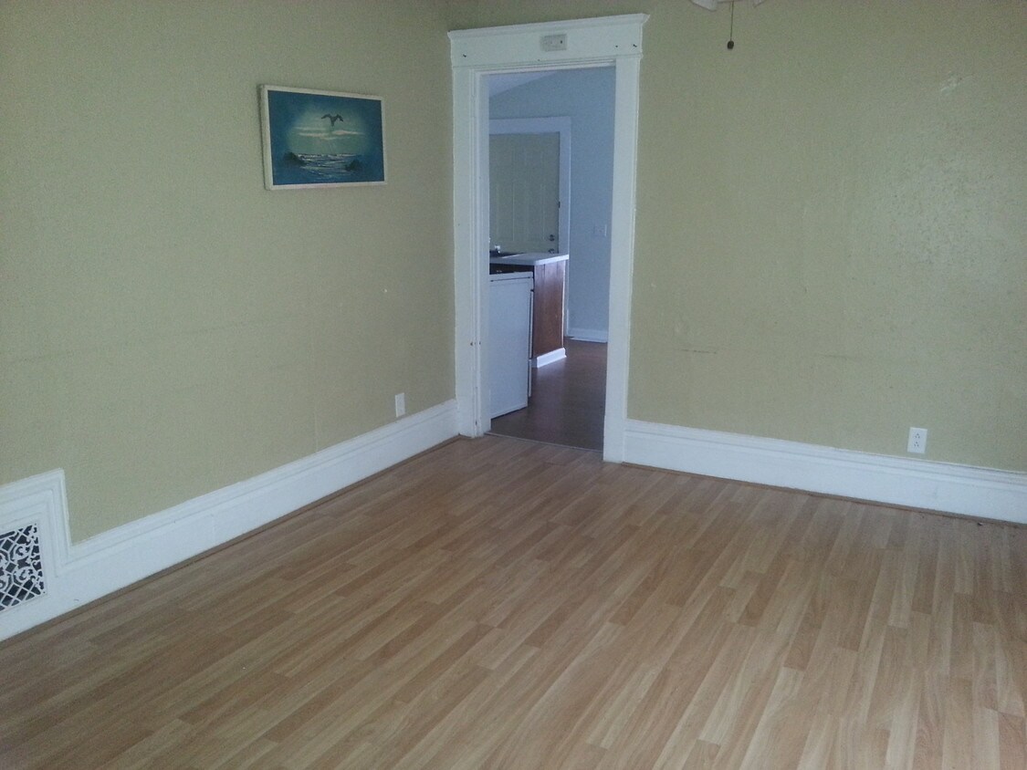 Primary Photo - 2308 Logan St
