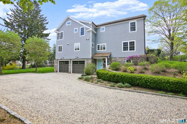 Foto del edificio - 14 Winslow Ln