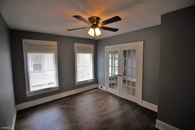 Foto del edificio - 4405 Woodside St