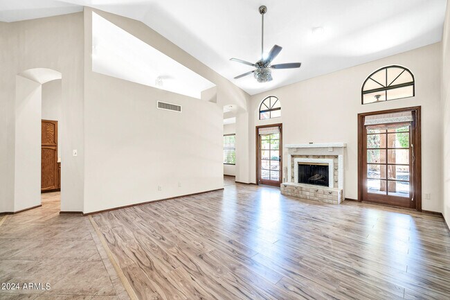 Foto del edificio - 13305 N 98th Pl