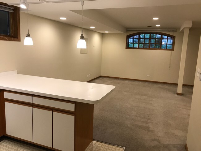 Foto del edificio - 3249 N Seminary Ave