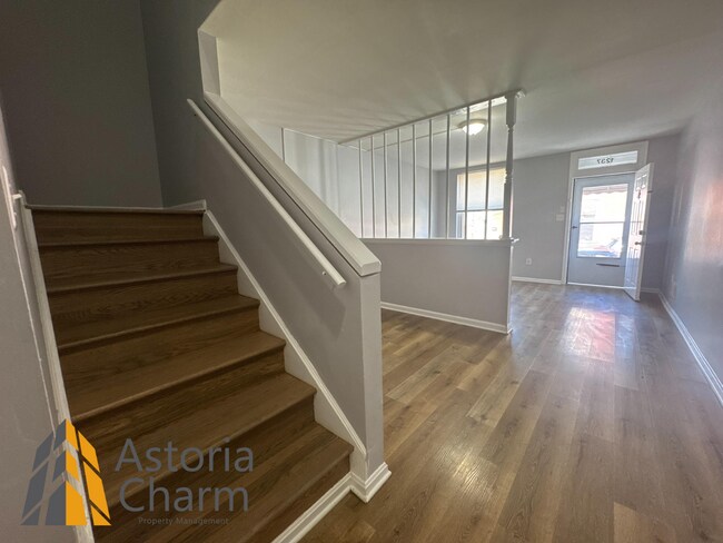 Foto del edificio - Updated 2 Bedroom Home with Modern Kitchen