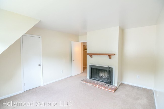 Building Photo - 2 br, 1.5 bath House - 1820 Charles Ct