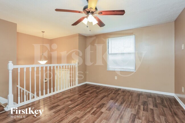 Foto del edificio - 7624 Becker Ct