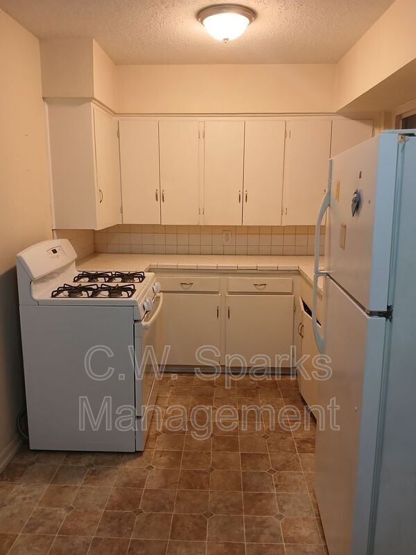 Foto del edificio - 3015 Avon St