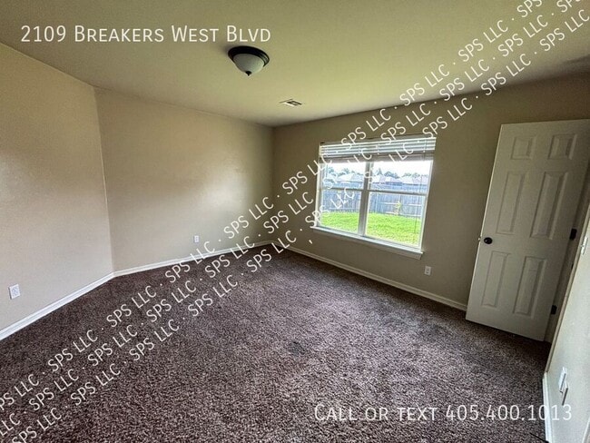 Building Photo - 2109 Breakers W Blvd