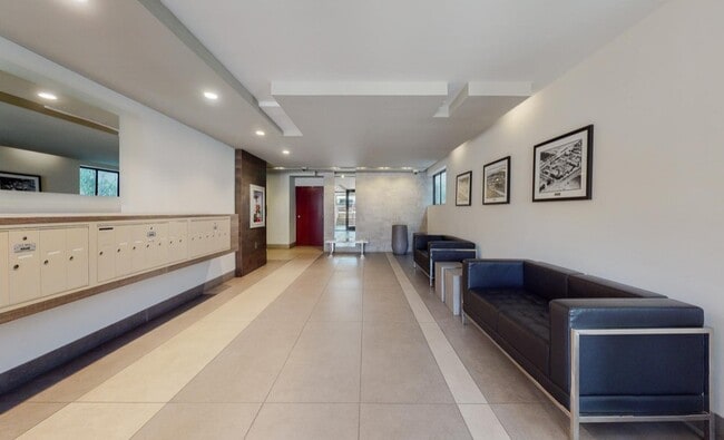 Building Photo - 4641 Fulton Ave