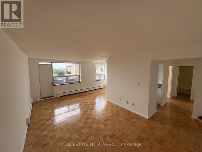 Building Photo - 1765 Lawrence Ave E