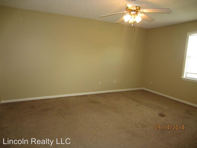 Foto del edificio - 6104 Vinnie Dr