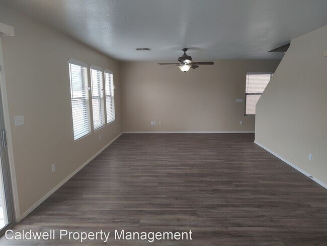 Building Photo - 3 br, 2.5 bath House - 45665 W. Barbara Lane