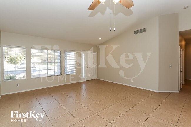 Building Photo - 4822 Wind Break Ln