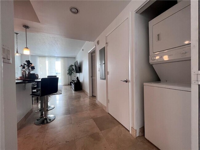 Building Photo - 7280 SW 90th St